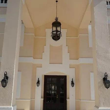 Huge Golf And Mansion 8 Min From Puerto Banus Ferienhaus