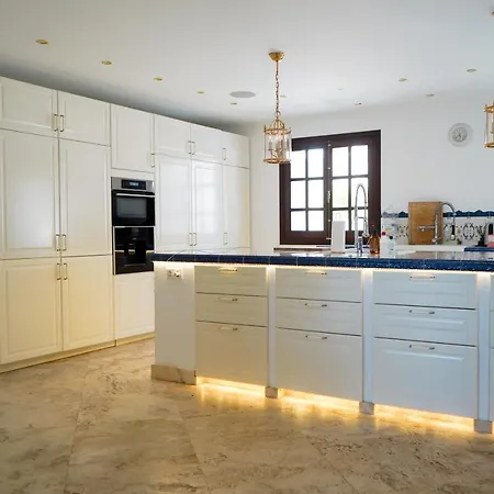 Huge Golf And Mansion 8 Min From Puerto Banus Dom wakacyjny *